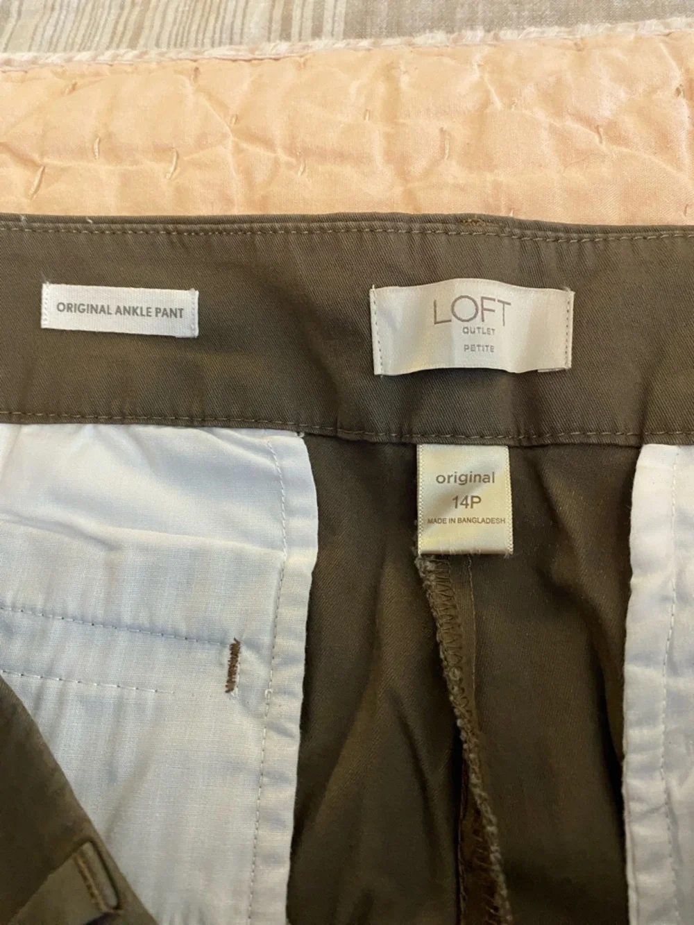 LOFT Outlet Dark Khaki Lightweight Cropped Dress Pants, Women’s Size 14 Petite - Picture 5 of 6